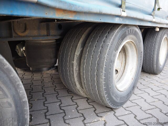 Open oplegger met zeil Krone SD