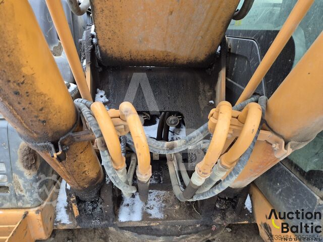 Rupsgraafmachine Case CX 210 B