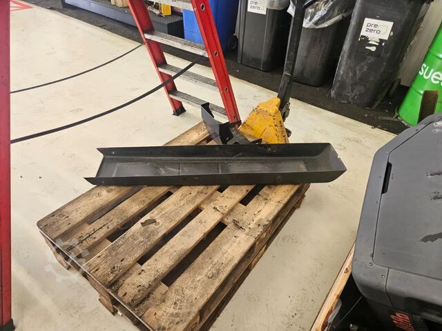 Brazo de grúa Hiab 23 tm hiab with radio remote