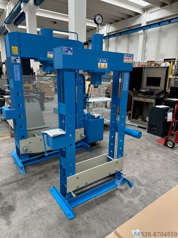 Hydraulische pers 30 ton OMCN P/30 SA