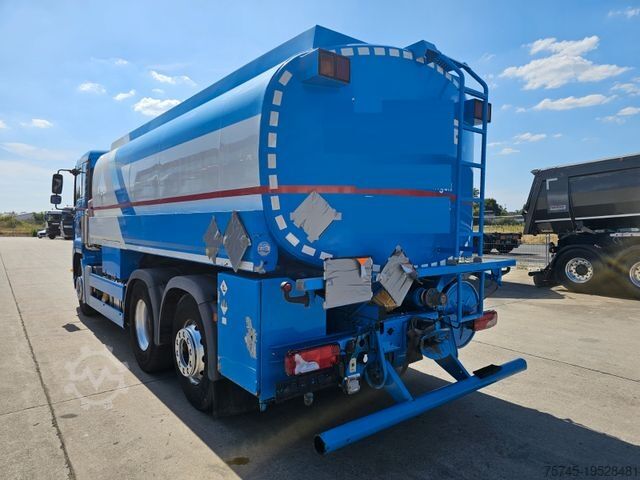 Tartálykocsi MAN TGA 26.440 * 3 KAMMER *OBER-/UNTERBEFÜLLUNG*LIFT