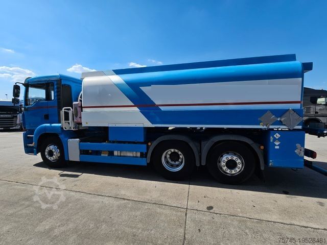 Tartálykocsi MAN TGA 26.440 * 3 KAMMER *OBER-/UNTERBEFÜLLUNG*LIFT