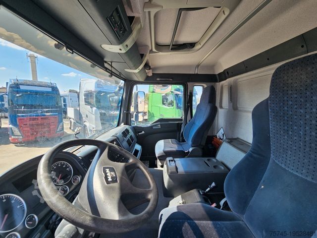 Tartálykocsi MAN TGA 26.440 * 3 KAMMER *OBER-/UNTERBEFÜLLUNG*LIFT