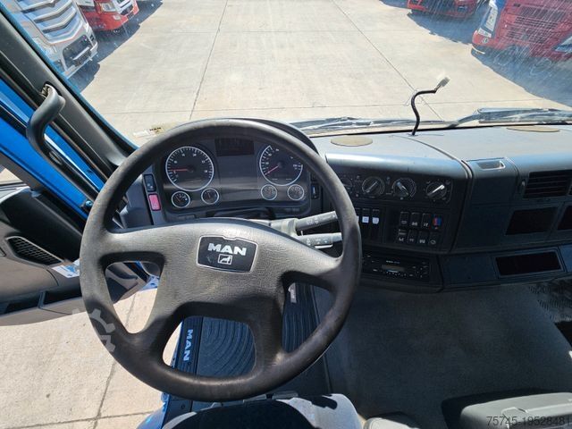 Tartálykocsi MAN TGA 26.440 * 3 KAMMER *OBER-/UNTERBEFÜLLUNG*LIFT