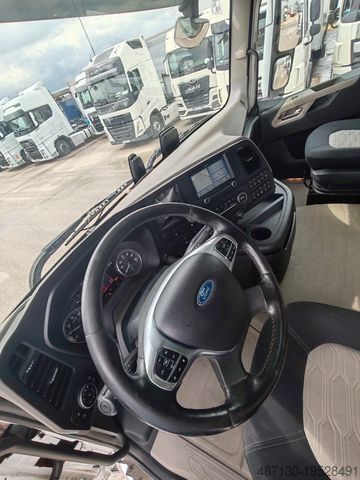 Standart çekici ünitesi FORD F-MAX 500