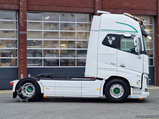 Standard-SZM Volvo FH 16.750 Globetrotter XL 4x2 - Retarder - I pa...