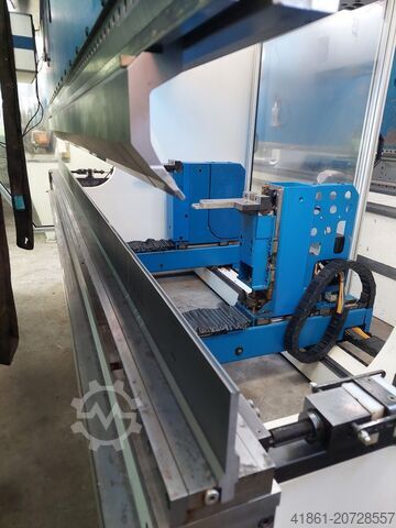 Hydr. CNC afkantpers TRUMPF Trumabend V 130 x 3000