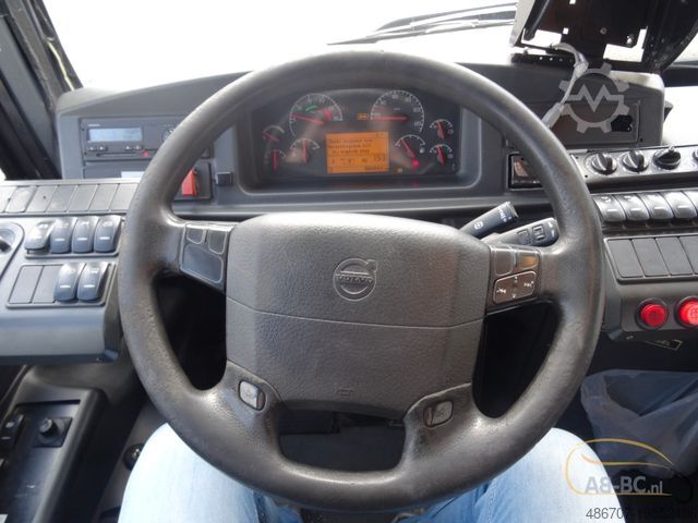 Stadtbus VOLVO 8700 LE, B12B, 54 Sitze, 44 Stehplaetze, Euro 4
