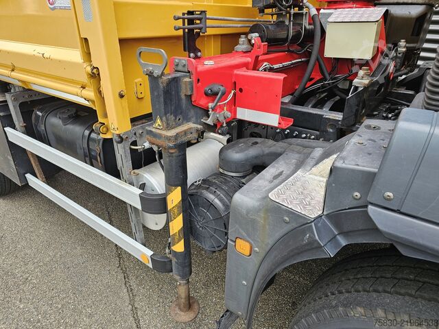 Kipper met kraan MAN TGM 18.250 4x4 BB / CRANE + 3 SIDE TIPPER