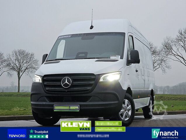 Bestelauto MERCEDES-BENZ ESPRINTER 320 L2H2 81 kWh LED