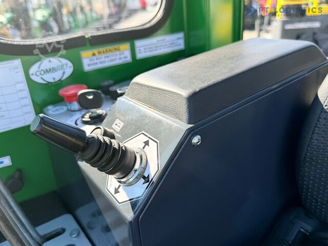 Vierwegvorkheftruck Combilift C3000 / DIESEL / DUPLEX 4100 / FREE-LIFT