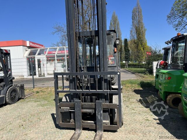 LPG gaffeltrucks EP CPYD40-RW17