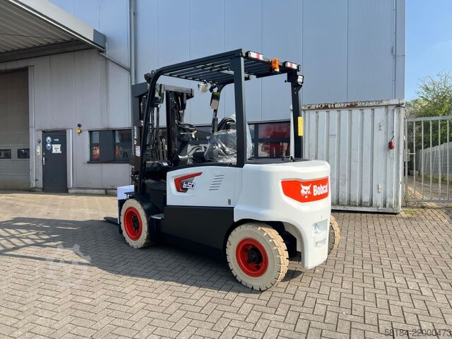Elektrische vorkheftruck met 4 wielen Bobcat B50 XC-7