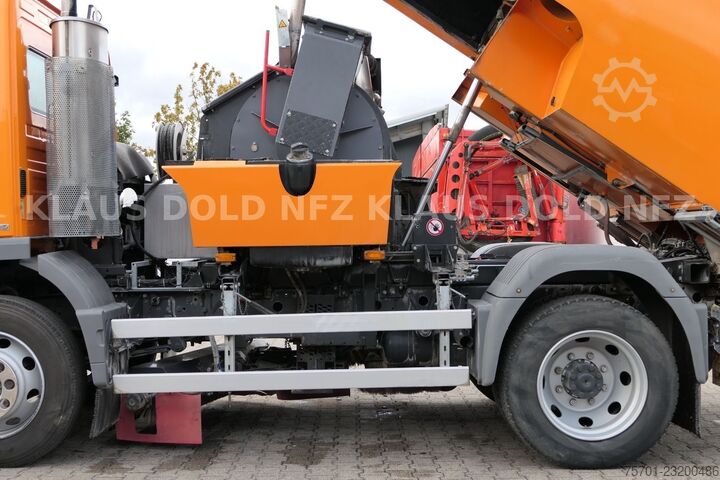 Gatusopmaskin MERCEDES-BENZ Atego 1324 Straßenkehrmaschine Bucher