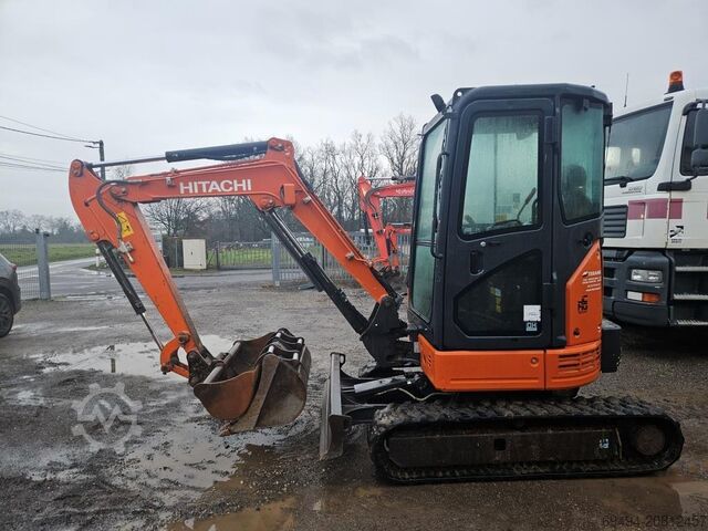 Minigraver HITACHI ZX 26