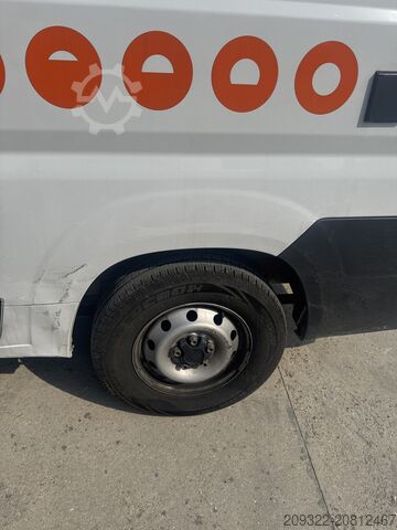 Wohnwagen/Wohnmobil Fiat Weinsberg Carabus 600 K | 4 Posti Letto | Completamente Attrezzato