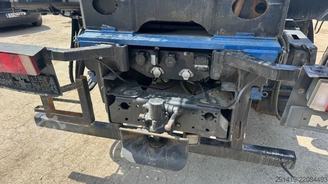 Φορτηγό μεταφοράς ξυλείας MAN 33.464 DFALC 6x6 Allrad Holzlkw mit Kran Bj 2003