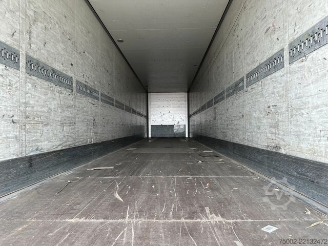βαλίτσα Schmitz Cargobull SKO24 / SAF DISC / 2x LIFTAXLE / GALVANIZED / N...