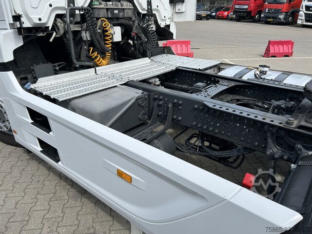 Standaard-SZM Mercedes-Benz Actros 1840 LS Streamspace / 482 dkm / Full Spo...