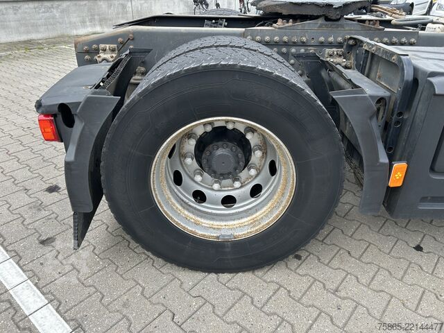 Standaard-SZM Volvo FM 330 Globetrotter / 742 dkm / VEB+ / Spoilers...