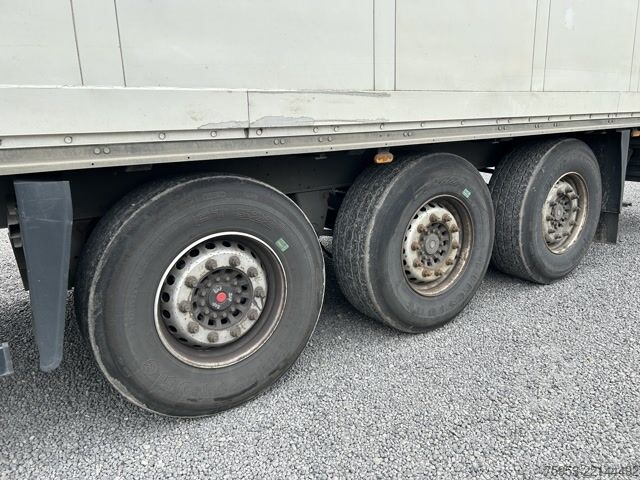 Dobozos félpótkocsi Schmitz Cargobull SKO 24 Trockenfracht Koffer Doppelstock
