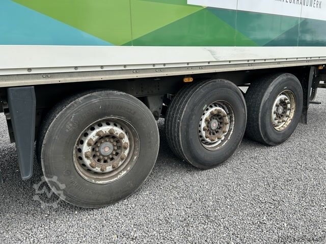 Dobozos félpótkocsi Schmitz Cargobull SKO 24 Trockenfracht Koffer Doppelstock