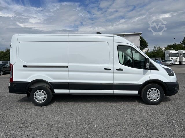 Dobozos furgon Ford Transit FT 350 130 PS L3H2 Klima Rückfahrkamera