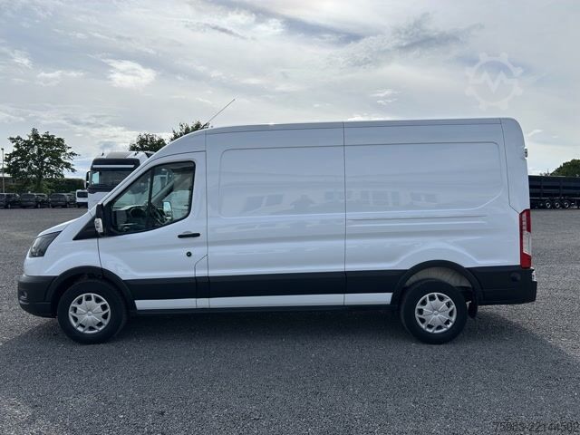 Dobozos furgon Ford Transit FT 350 130 PS L3H2 Klima Rückfahrkamera