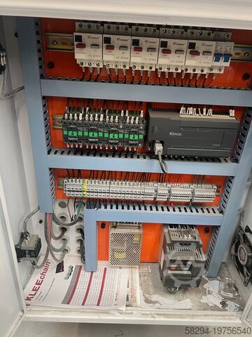 Maszyna do podklejania okienek STC 1080