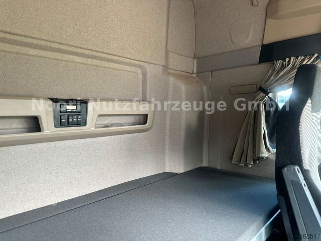 Standardní tahač MAN TGX 18.460 4x4H 2Kreis Kipphydraulik LOF(90)