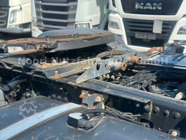 Standardní tahač MAN TGX 18.460 4x4H 2Kreis Kipphydraulik LOF(90)