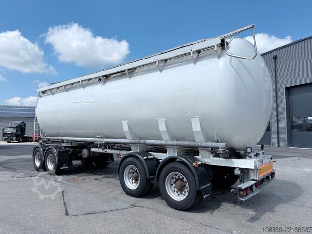Ρυμουλκούμενο σιλό  HMK Bilcon 30 t. 42 m3 Silo tank 6 Compartment
