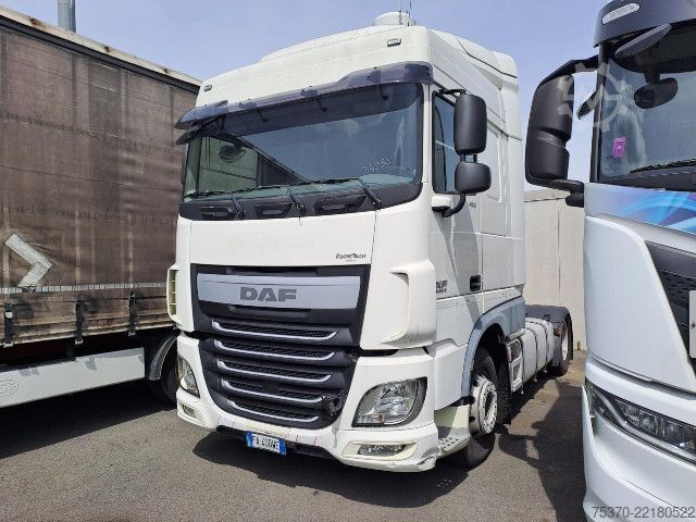 Trattore stradale standard DAF XF460 - ADR - mot. da rev.