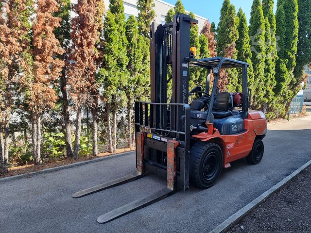 4-wiel heftruck Toyota !sehr wenig Stunden! 02-7FGA50