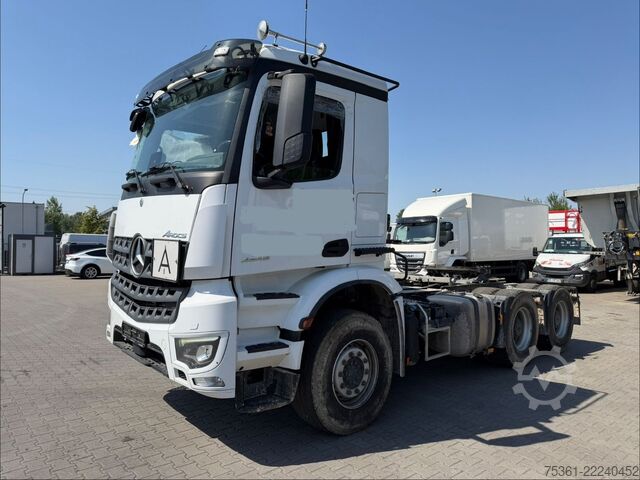 Standaard trekker MERCEDES-BENZ Arocs 5 2645 6X4 Kipphydr. !Unfall Motor läuft !