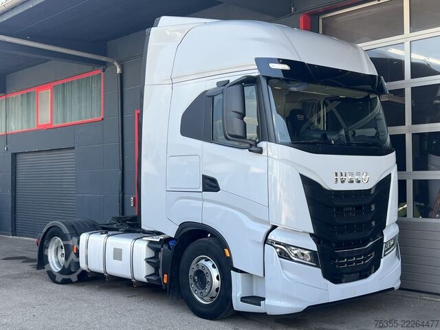 Standard dragbil IVECO S-WAY AS440S48 E6d ACC Intader NAVI 2xTank Leder