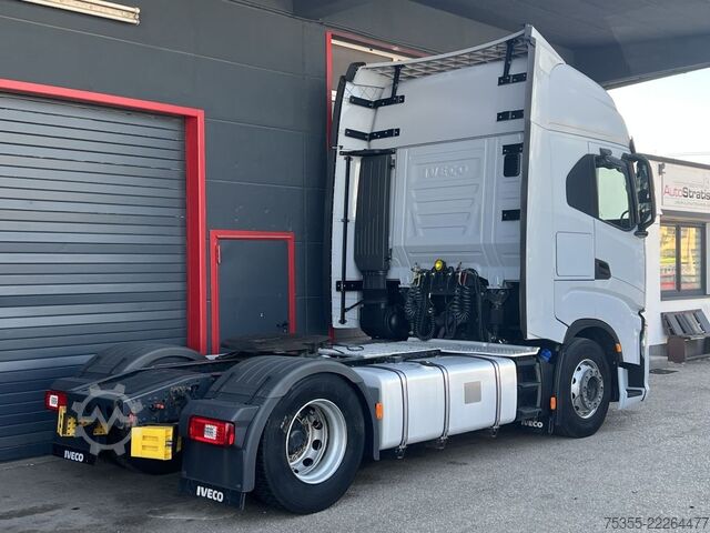 Standard dragbil IVECO S-WAY AS440S48 E6d ACC Intader NAVI 2xTank Leder