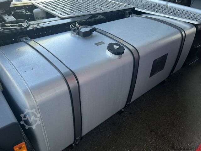 Standard dragbil IVECO S-WAY AS440S48 E6d ACC Intader NAVI 2xTank Leder