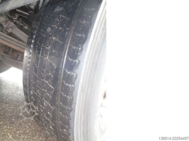 Speciallastbil VOLVO FH420 8x4 BB Spitzer Silo 23 cbm VEB EU5