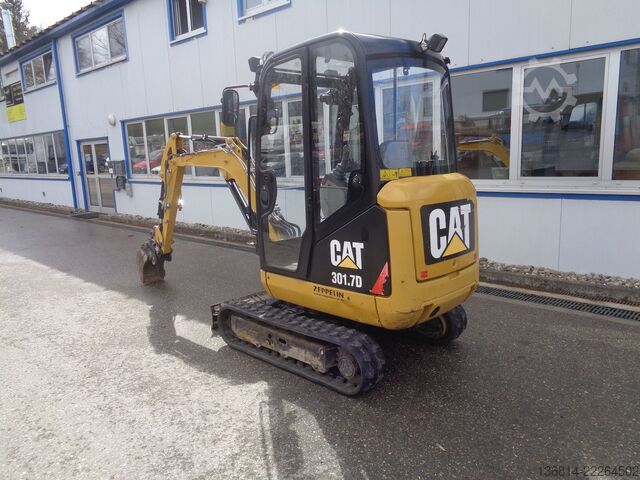 Minigrävare CATERPILLAR 301.7D SW + Schaufel