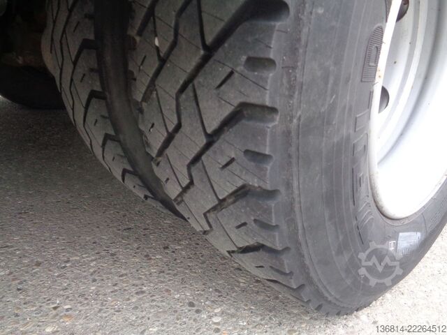 Dryckeslastbil MERCEDES-BENZ Atego 1223 L 5,8 M Schwenkwand RFK Spurassi