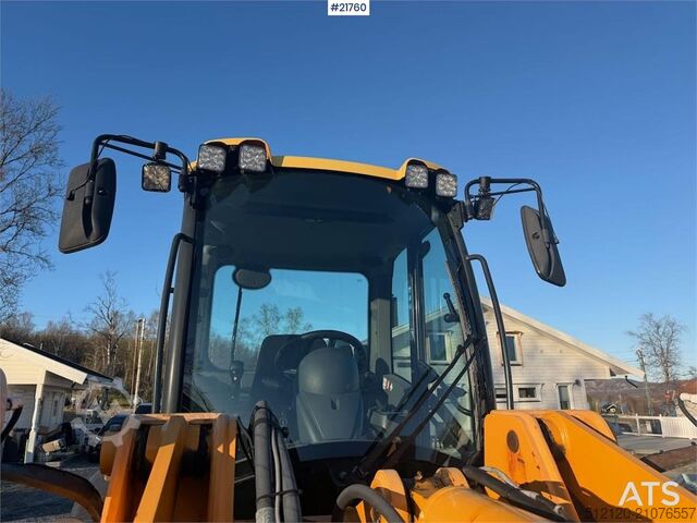 Lader Venieri 7.63C wheel loader w/original bucket