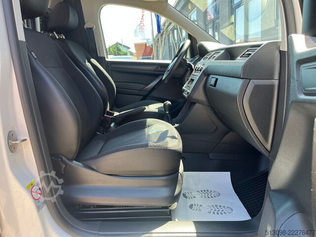 Panelová dodávka VOLKSWAGEN CADDY MAXI REGALS. TEMP. 4MOTION DACHTRÄ. KLIMA
