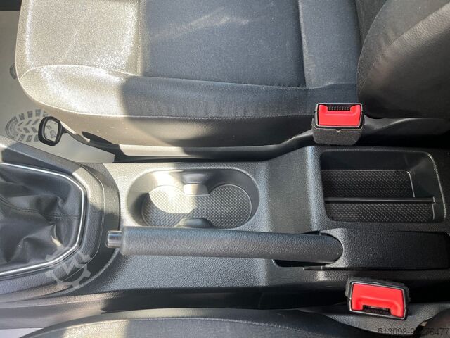 Panelová dodávka VOLKSWAGEN CADDY MAXI REGALS. TEMP. 4MOTION DACHTRÄ. KLIMA
