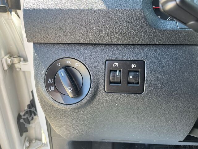 Panelová dodávka VOLKSWAGEN CADDY MAXI REGALS. TEMP. 4MOTION DACHTRÄ. KLIMA