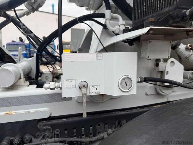 Autodomíchávač betonu MERCEDES-BENZ AROCS 3340 8x4 Betonmischer Intermix P10C UL
