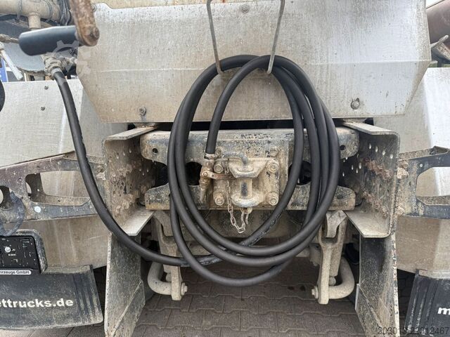 Autodomíchávač betonu MERCEDES-BENZ AROCS 3340 8x4 Betonmischer Intermix P10C UL