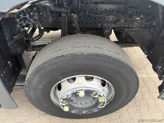 Autodomíchávač betonu MERCEDES-BENZ AROCS 3340 8x4 Betonmischer Intermix P10C UL
