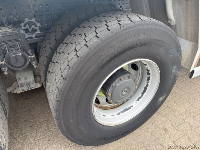 Autodomíchávač betonu MERCEDES-BENZ AROCS 3340 8x4 Betonmischer Intermix P10C UL