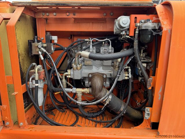 Loader HITACHI FiatHitachi EX 215 ELC-T